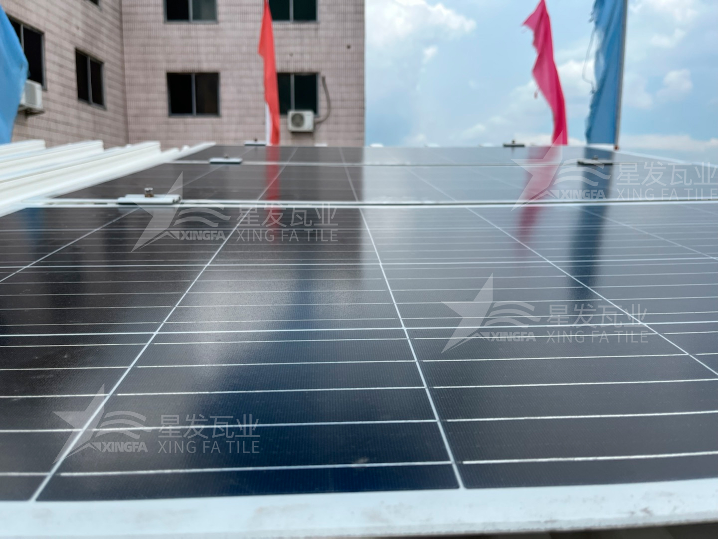 光伏瓦是什么？光伏屋面瓦的結(jié)構(gòu)