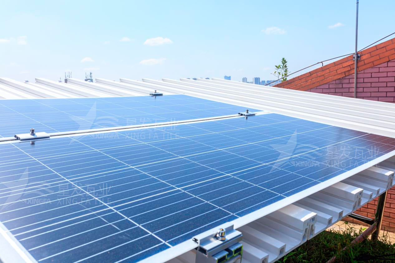 光伏屋面瓦生產(chǎn)廠家，究竟哪家品質(zhì)好，價(jià)格美麗呢？