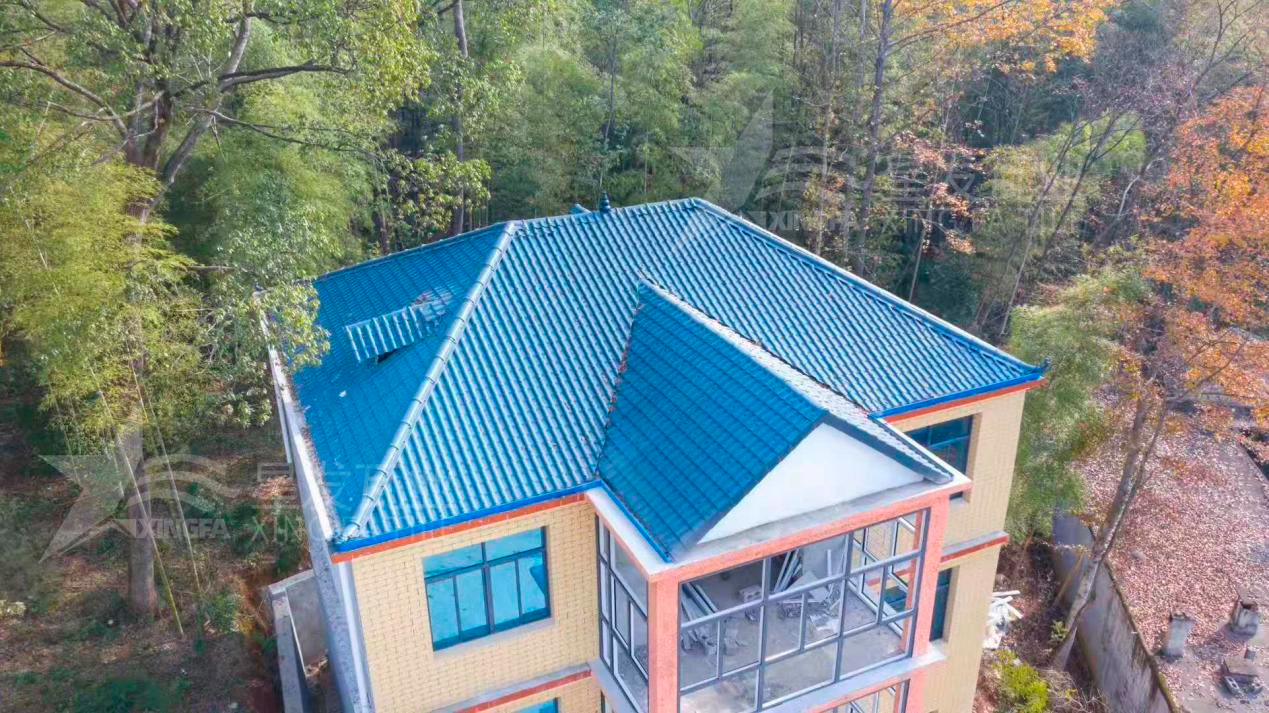 農(nóng)村老舊房屋改造翻新，眾人都首選合成樹(shù)脂瓦的真實(shí)原因？