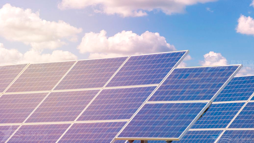 屋面光伏瓦耐火性強(qiáng)，使用了B1級(jí)的難燃性建筑材料！